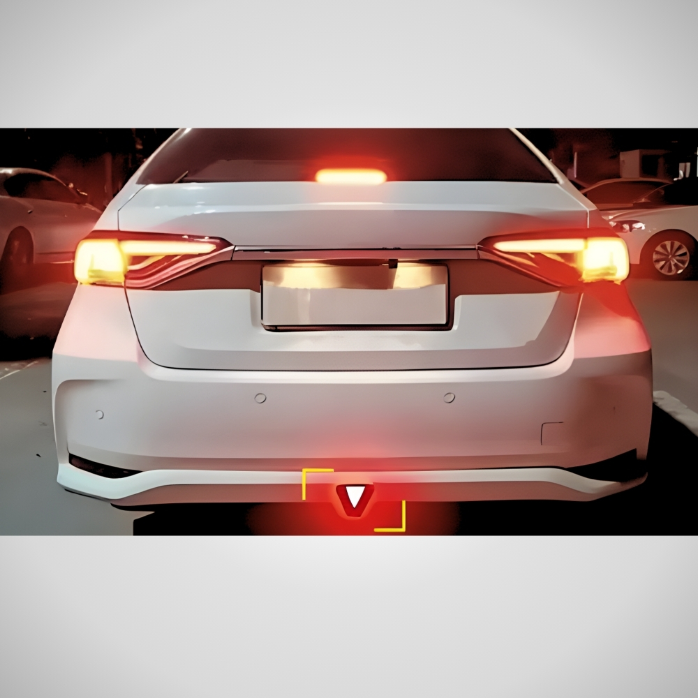 Luz Led de Stop Triangular V Roja (Tipo Fórmula 1) - Imagen 4