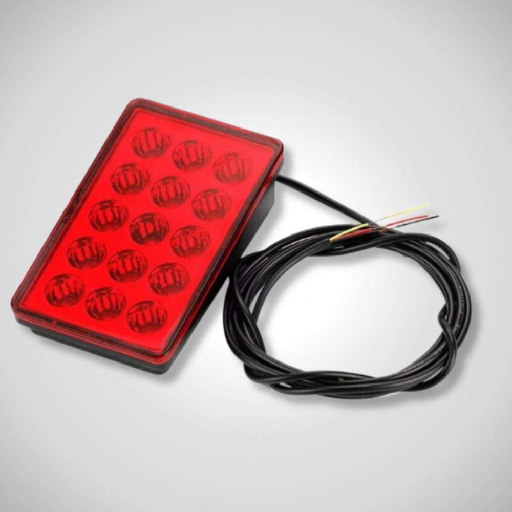 Luz Led de Stop Rectangular Roja (Tipo Fórmula 1)